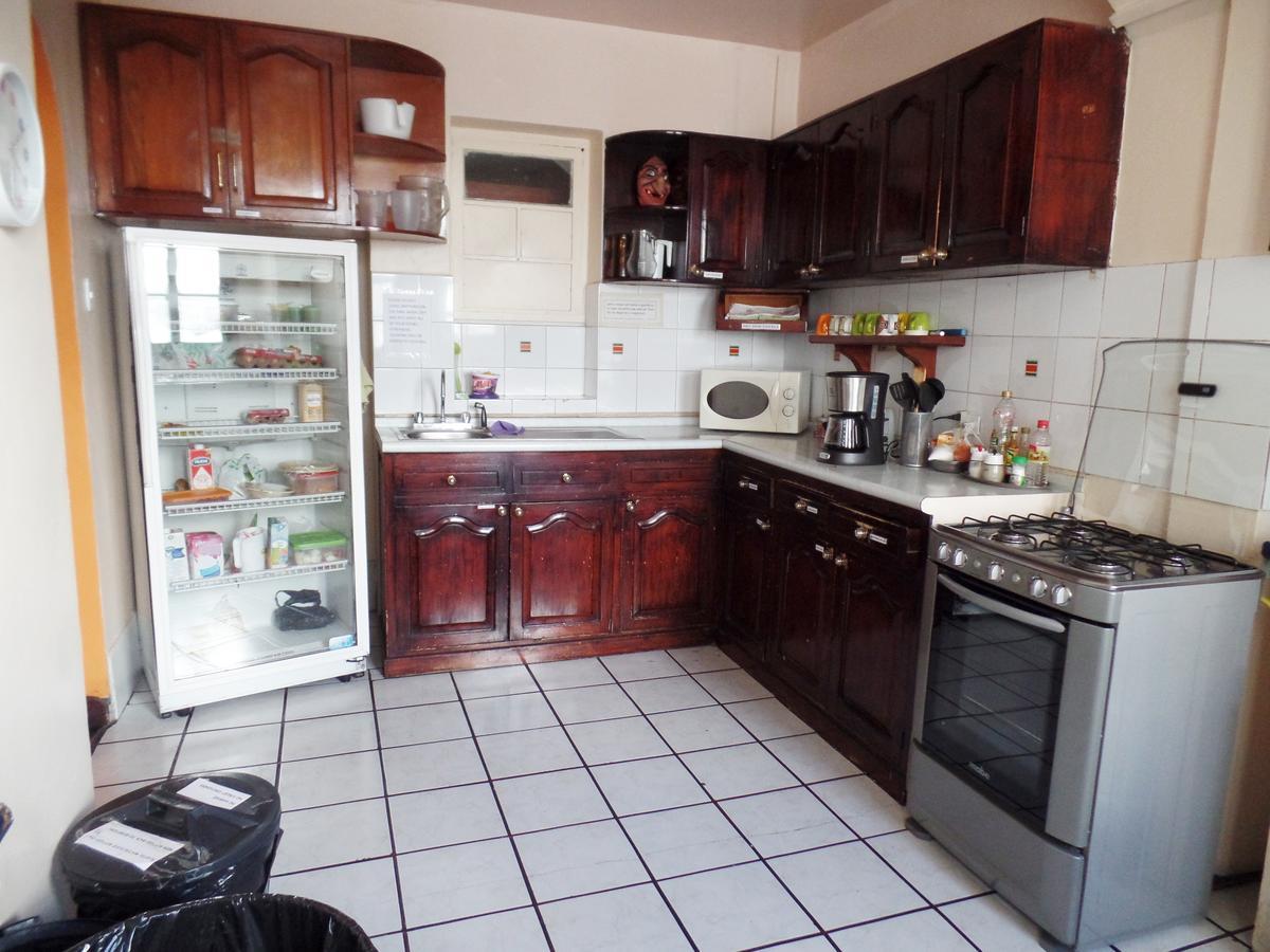 Hostel Revolution Quito Luaran gambar