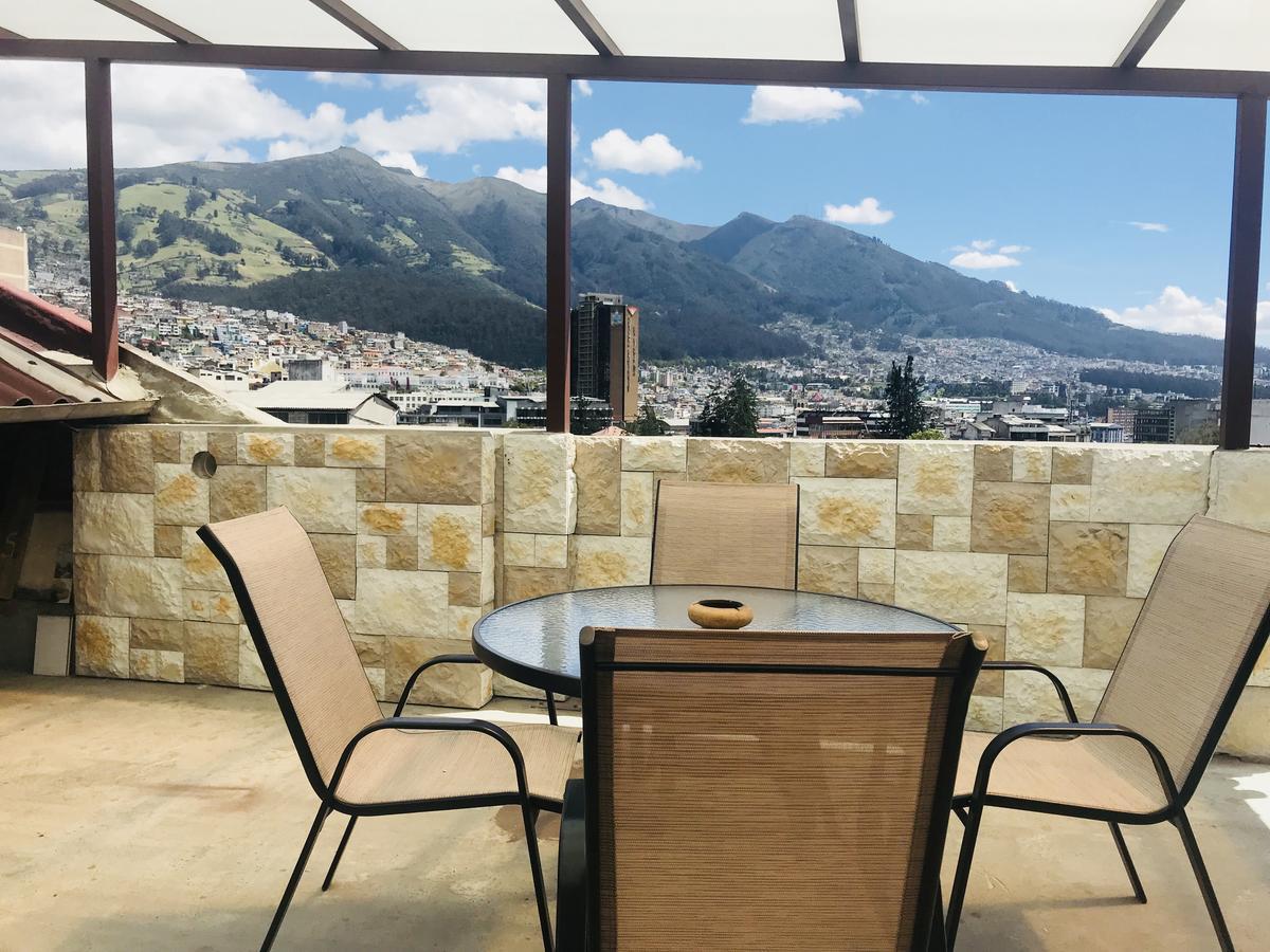 Hostel Revolution Quito Luaran gambar