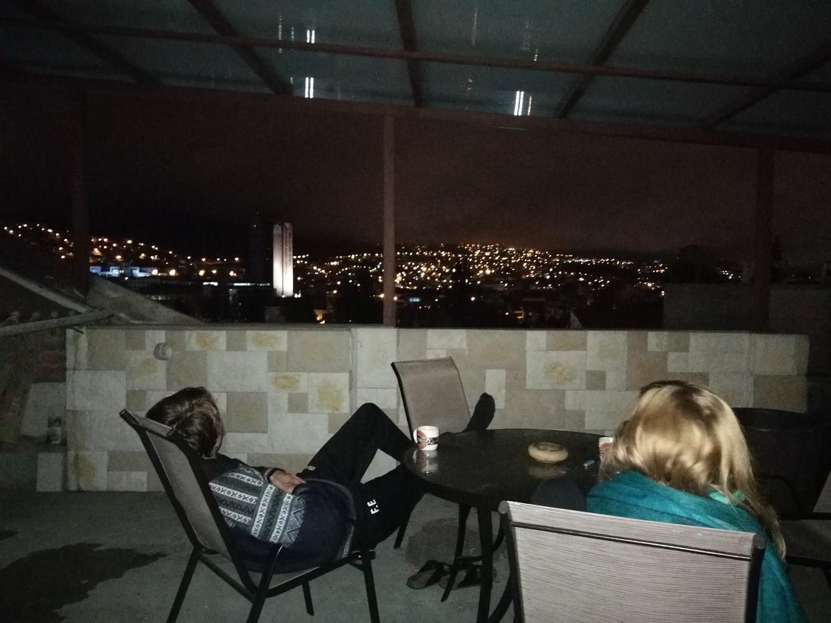 Hostel Revolution Quito Luaran gambar